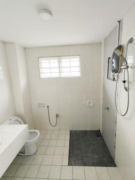 Rumah Teres untuk Dijual di Shah Alam (Selangor) - Ng Tun Hoh (Kenny Ng) - Bathroom - PropertyGuru.com.my