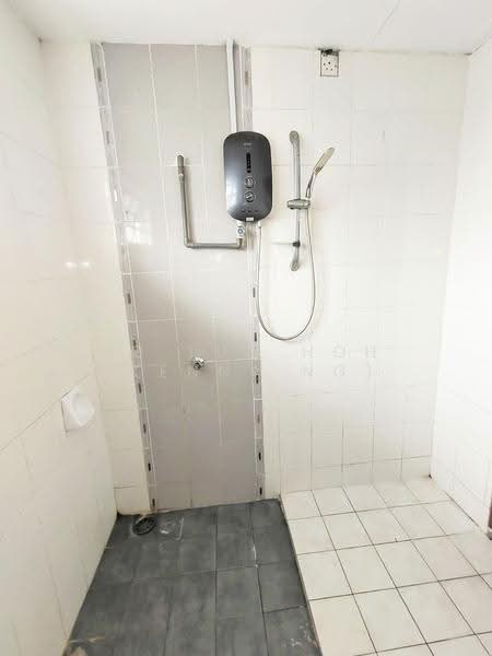 Rumah Teres untuk Dijual di Shah Alam (Selangor) - Ng Tun Hoh (Kenny Ng) - Bathroom - PropertyGuru.com.my