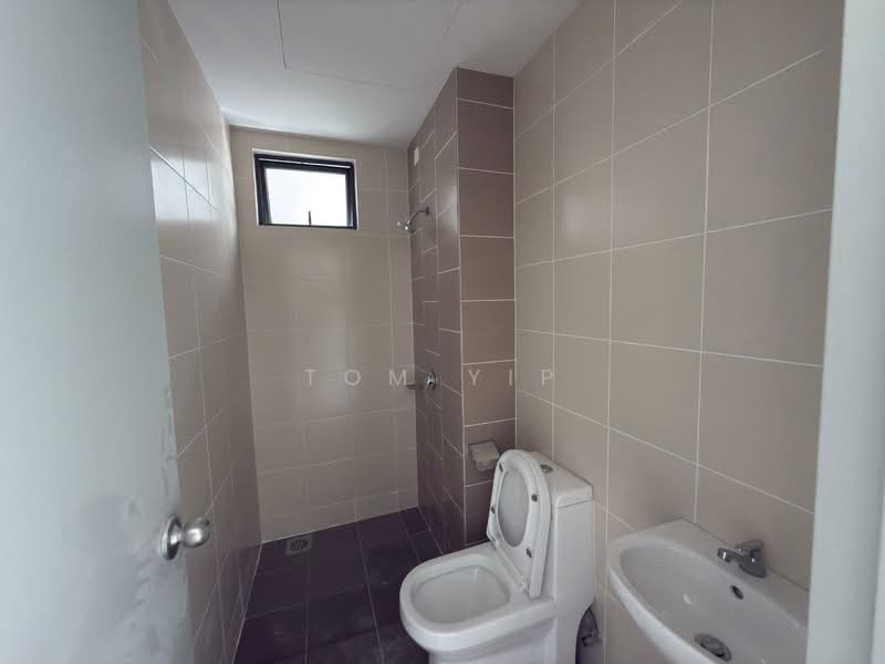 Kondominium untuk Dijual di Legendview - Tom Yip - Bathroom - PropertyGuru.com.my