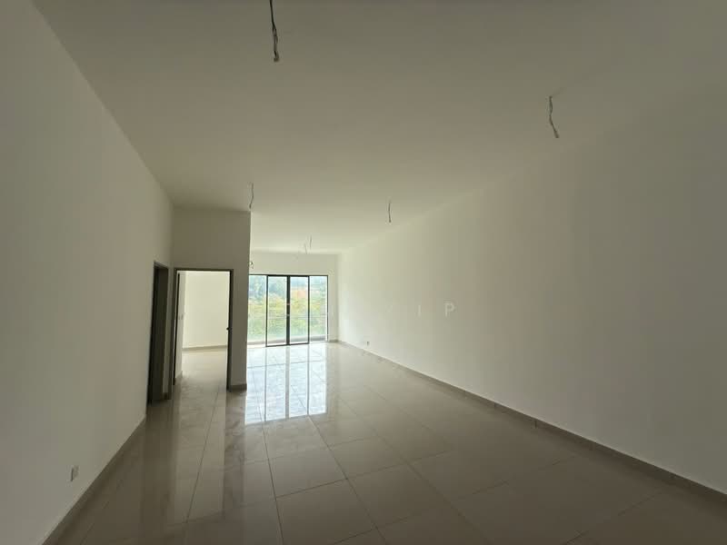 Kondominium untuk Dijual di Legendview - Tom Yip - Living Room - PropertyGuru.com.my