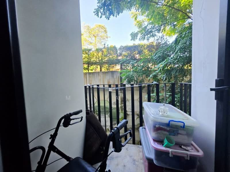 Pangsapuri untuk Dijual di 20trees - M.J Zairin - Balcony - PropertyGuru.com.my