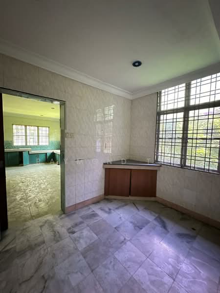 Bungalow for Sale in Saujana Akasia (Sungai Buloh) - Raymond Tan - Kitchen - PropertyGuru.com.my