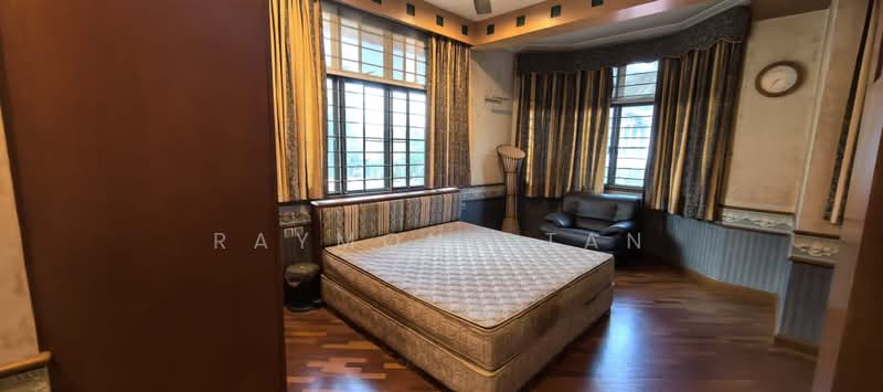 Bungalow House untuk Dijual di Saujana Akasia (Sungai Buloh) - Raymond Tan - Bedroom - PropertyGuru.com.my