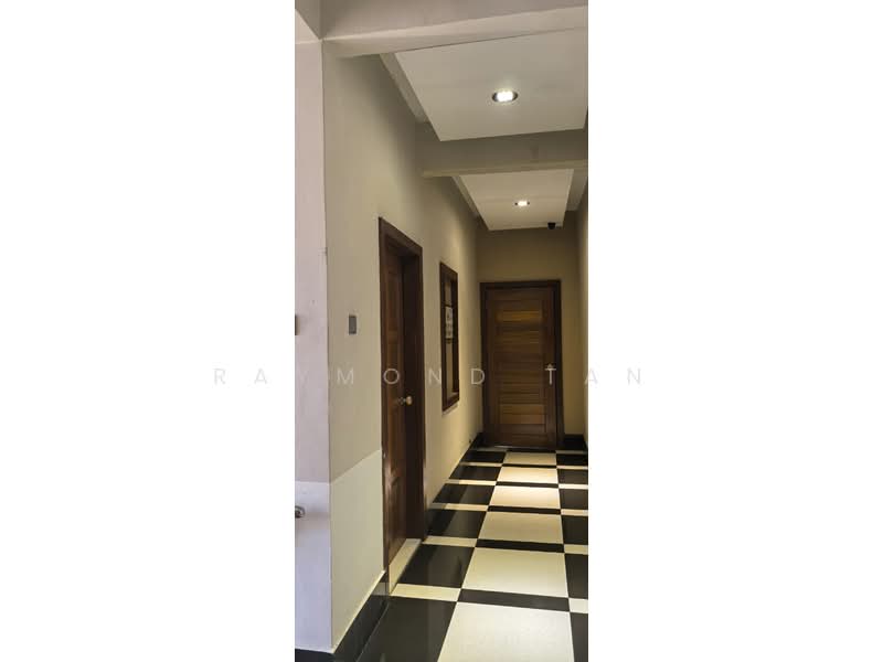 Bungalow House untuk Dijual di Saujana Akasia (Sungai Buloh) - Raymond Tan - Corridor - PropertyGuru.com.my