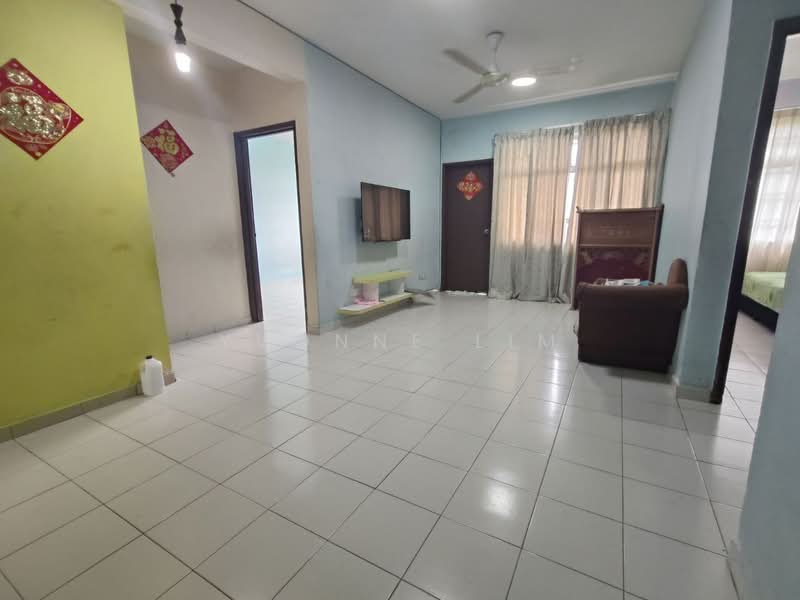 Service Residence for Sale at Villa Krystal @ Bandar Selesa Jaya - Yvonne Lim - Living Room - PropertyGuru.com.my