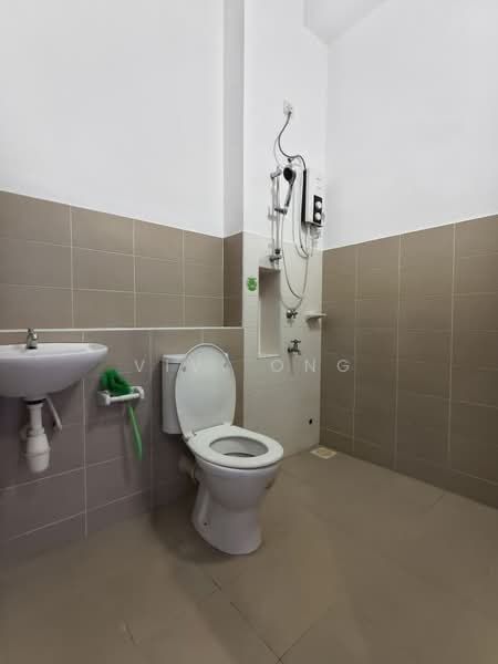 2-storey Terraced House for Rent in Setia Tropika (Johor Bahru) - Vivi Ong - Bathroom - PropertyGuru.com.my