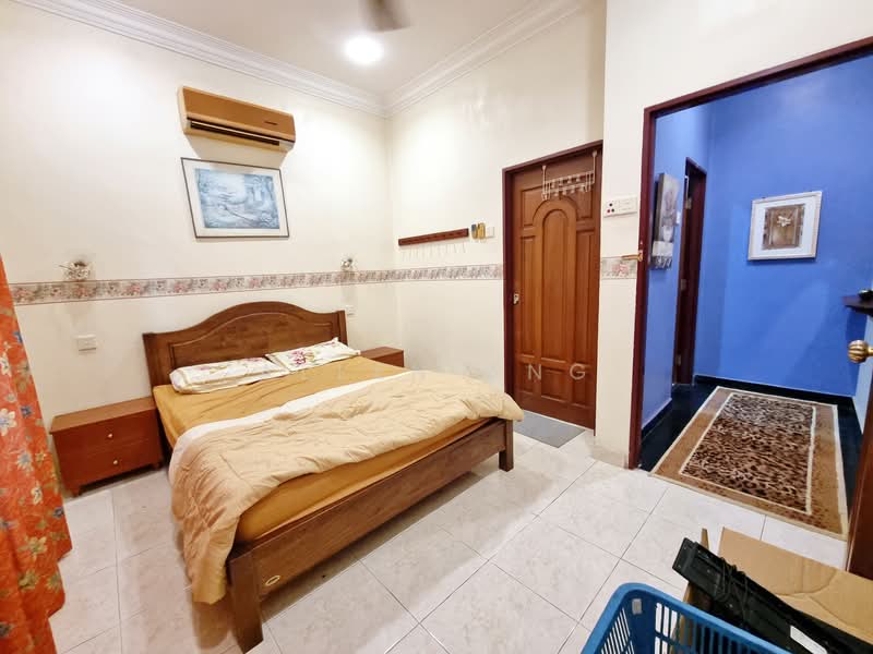 Bungalow for Sale in Kota Kemuning (Shah Alam) - Allen Ang - Bedroom - PropertyGuru.com.my