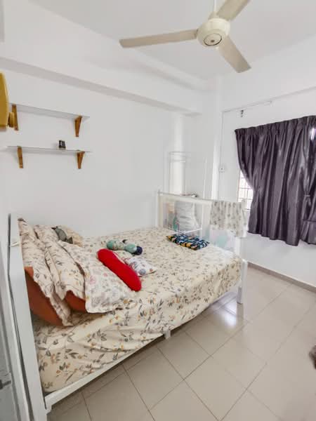 Kondominium untuk Dijual di Midah Ria Condominium - Ryan Low - Bedroom - PropertyGuru.com.my