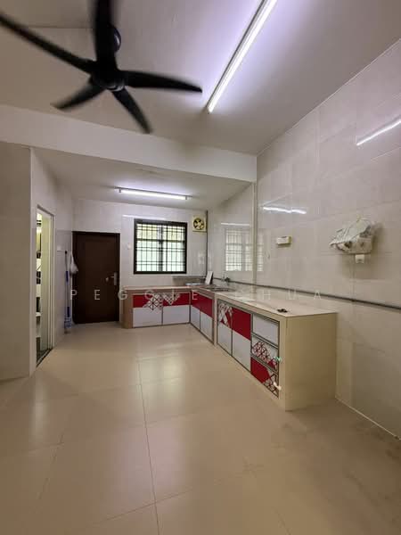 2-storey Terraced House for Sale in Bandar Seri Alam (Masai) - Peggie Chua - Kitchen - PropertyGuru.com.my