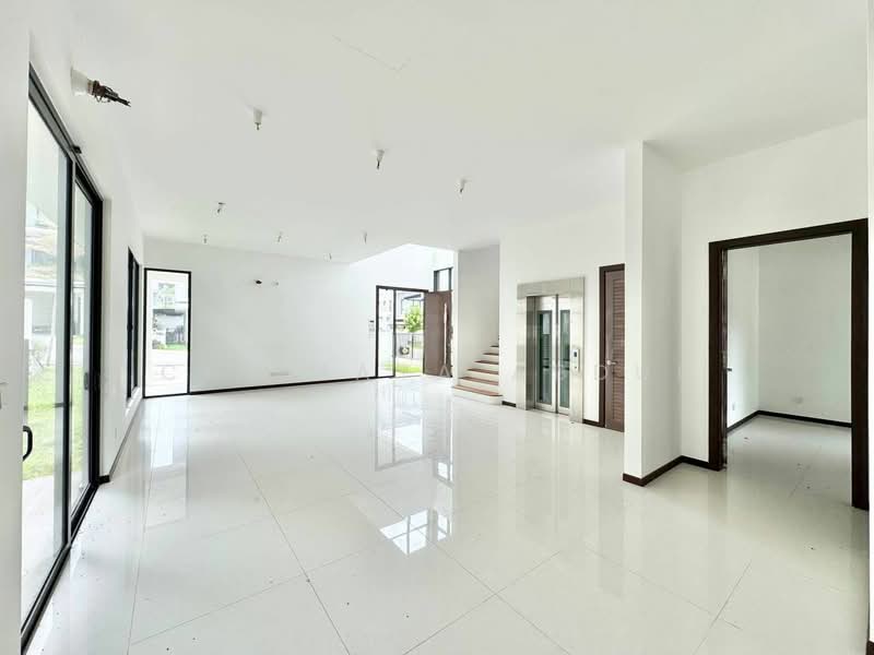 Rumah Berkembar untuk Dijual di Gombak (Selangor) - Cik Maya Abdul - Living Room - PropertyGuru.com.my