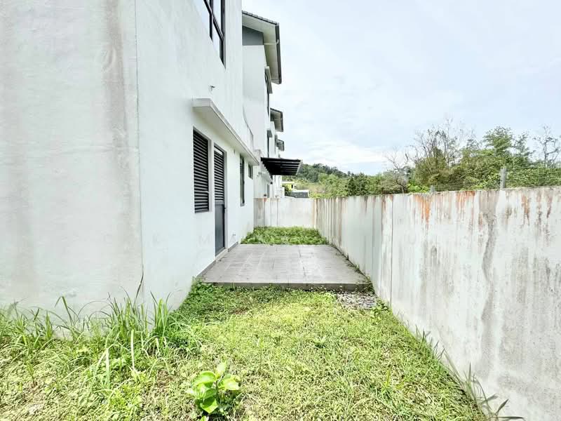 Rumah Berkembar untuk Dijual di Gombak (Selangor) - Cik Maya Abdul - Exterior - PropertyGuru.com.my