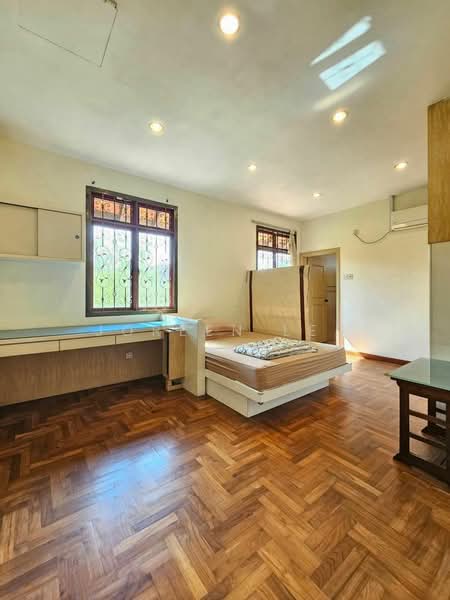 Rumah Berkembar untuk Dijual di Taman Molek (Johor Bahru) - Joreen Lee - PropertyGuru.com.my