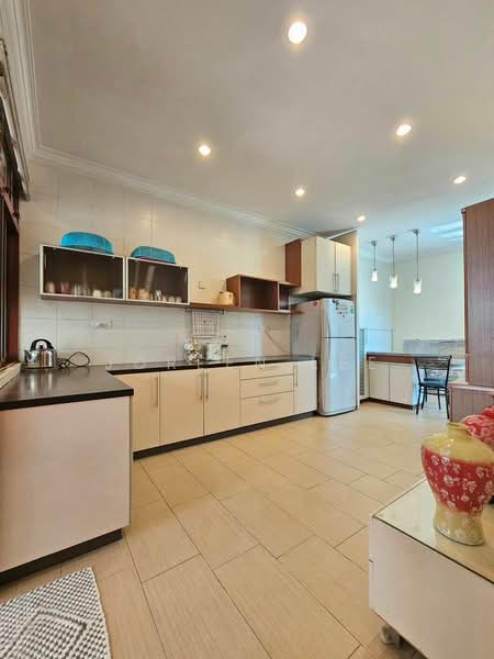 Rumah Berkembar untuk Dijual di Taman Molek (Johor Bahru) - Joreen Lee - PropertyGuru.com.my