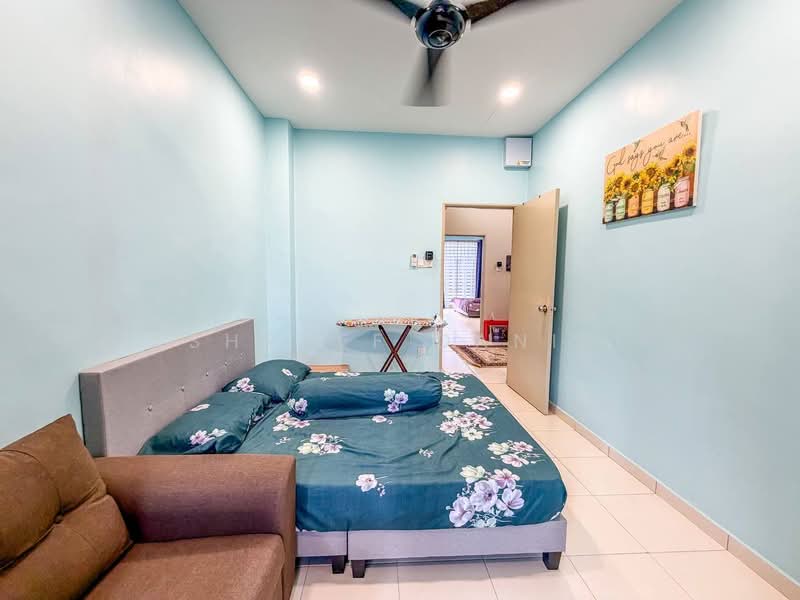 2-storey Terraced House for Sale in Taman Seri Mewah (Kapar) - Ashraff Daniel - Bedroom - PropertyGuru.com.my