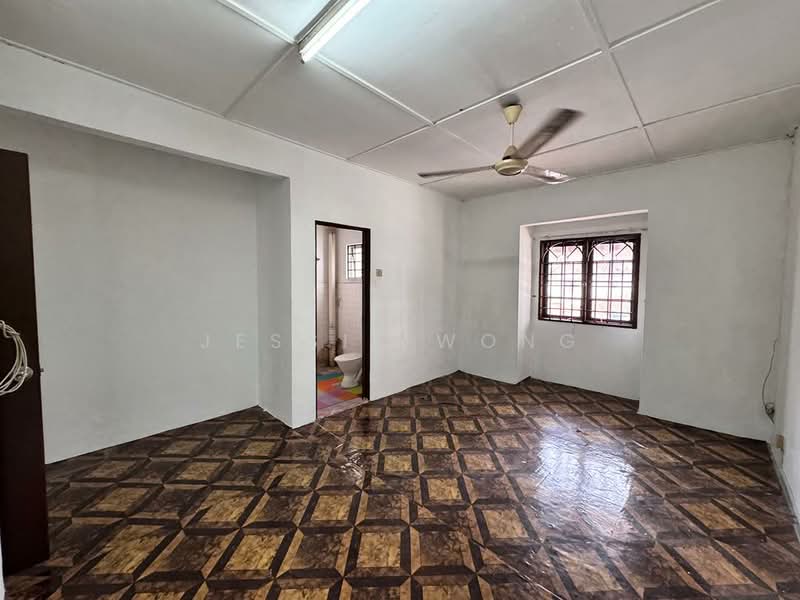 Rumah Teres 2 Tingkat untuk Dijual di Bandar Country Homes (Rawang) - Jessie Wong - Interior - PropertyGuru.com.my