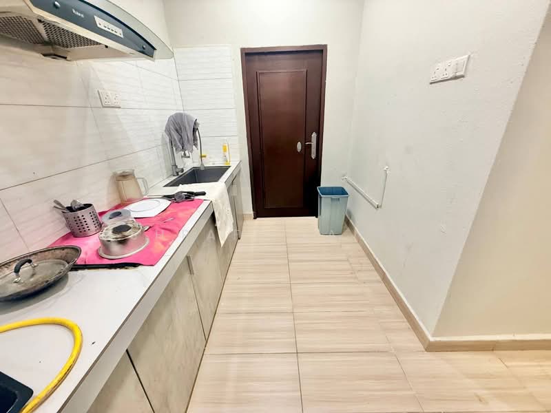 Bungalow for Sale in Shah Alam (Selangor) - Ashraff Daniel - Kitchen - PropertyGuru.com.my