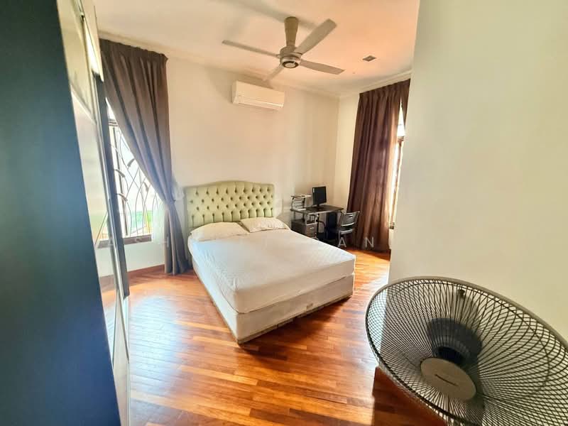 Bungalow for Sale in Shah Alam (Selangor) - Ashraff Daniel - Bedroom - PropertyGuru.com.my