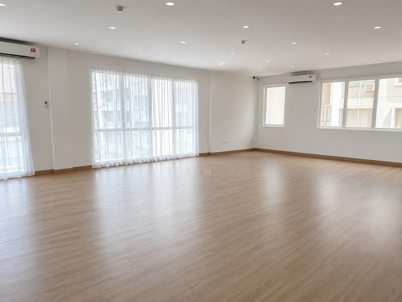 Office for Sale in Bandar Damansara Perdana (Damansara Perdana) - Alan . - Interior - PropertyGuru.com.my