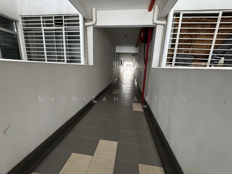 Apartment for Sale at Residensi Pandanmas 2 - Masnizah Arifin - Corridor - PropertyGuru.com.my