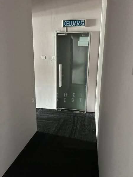 Shop for Sale in Setia Tropika (Johor Bahru) - Michele Sylvester - Corridor - PropertyGuru.com.my