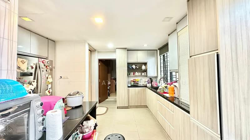 Rumah Banglo untuk Dijual di Taman Sains Selangor (Kota Damansara) - Cik Maya Abdul - Kitchen - PropertyGuru.com.my
