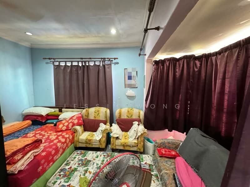 Bungalow for Sale in Bandar Country Homes (Rawang) - Jessie Wong - Bedroom - PropertyGuru.com.my