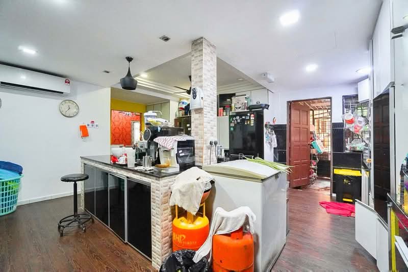 Bungalow for Sale in Ampang (Selangor) - M.J Zairin - Kitchen - PropertyGuru.com.my