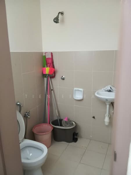 Condominium for Rent at Menjalara 18 - Tien Ee Yap - Bathroom - PropertyGuru.com.my