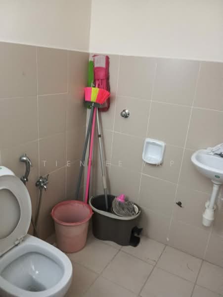Condominium for Rent at Menjalara 18 - Tien Ee Yap - Bathroom - PropertyGuru.com.my