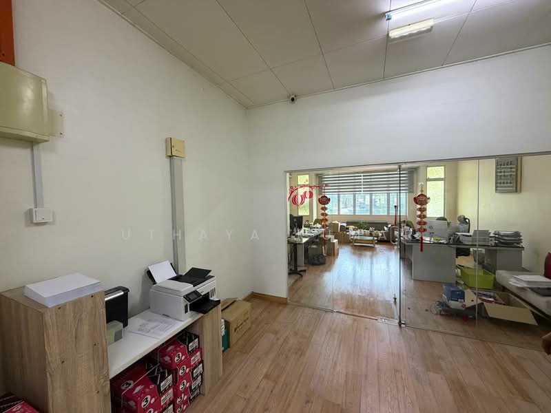 Shop / Office for Sale in Taman Bayu Permai (Rawang) - Uthaya Kumar - PropertyGuru.com.my