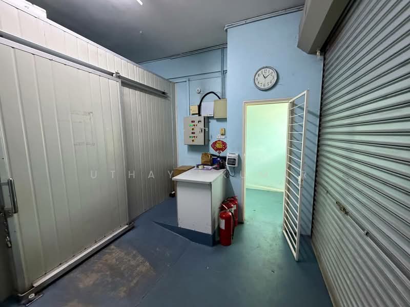 Shop / Office for Sale in Taman Bayu Permai (Rawang) - Uthaya Kumar - PropertyGuru.com.my