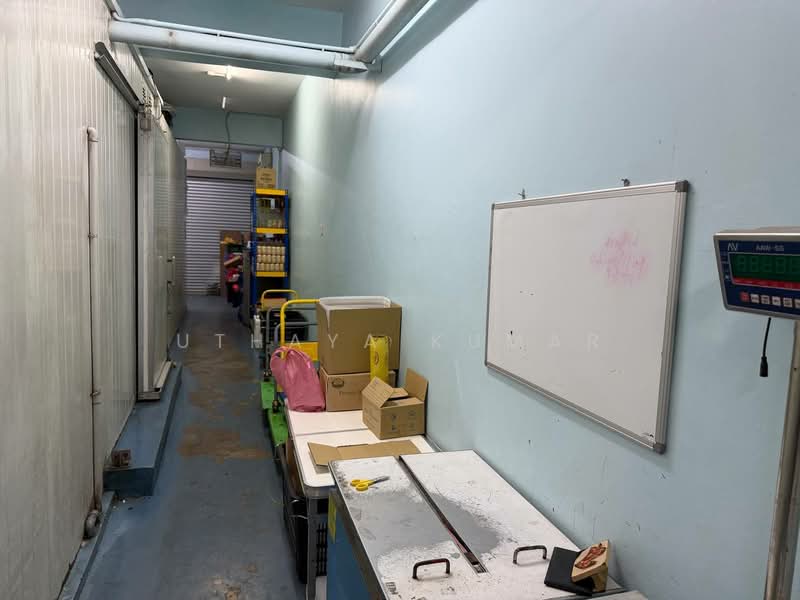 Shop / Office for Sale in Taman Bayu Permai (Rawang) - Uthaya Kumar - Interior - PropertyGuru.com.my