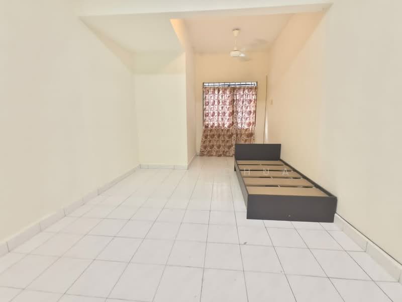 Rumah Teres 2 Tingkat untuk Dijual di Bandar Selesa Jaya (Skudai) - Peggie Chua - Bedroom - PropertyGuru.com.my