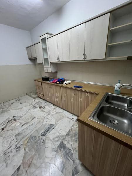 2-storey Terraced House for Sale in Taman Taming Jaya (Balakong) - Catherine Cheah - Kitchen - PropertyGuru.com.my