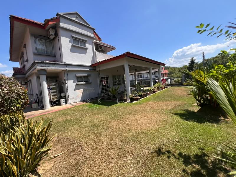 Bungalow for Sale in Rawang (Selangor) - SK Luk - Exterior - PropertyGuru.com.my