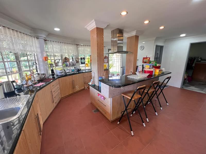 Bungalow for Sale in Rawang (Selangor) - SK Luk - Kitchen - PropertyGuru.com.my