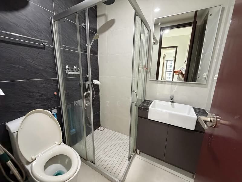 Condominium for Sale at Royal Strand @ Country Garden Danga Bay - NG ZEN XI - Bathroom - PropertyGuru.com.my
