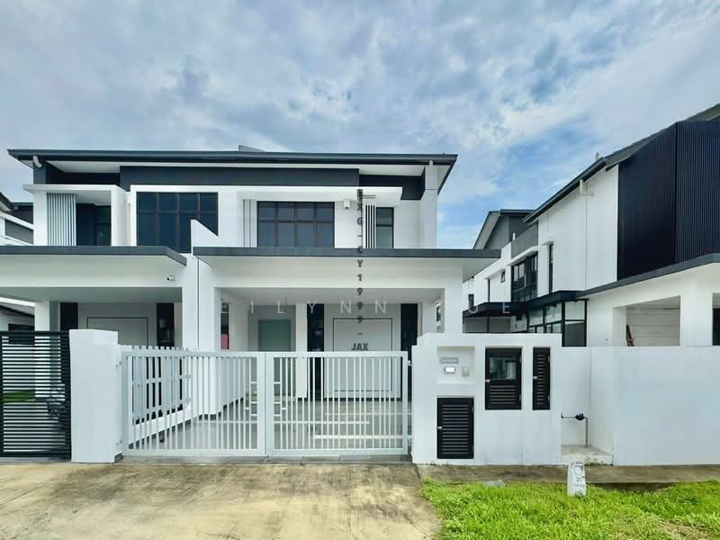 Rumah Berkembar untuk Dijual di Setia Utama (Setia Alam) - Reilynn Tue - Exterior - PropertyGuru.com.my