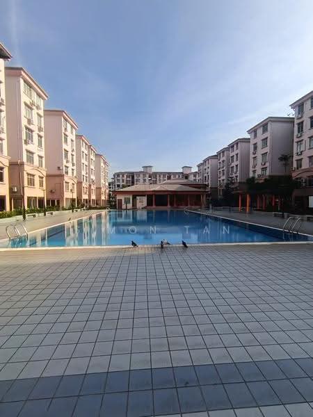 Pangsapuri untuk Dijual di Subang Perdana Goodyear Court 8 - Simon Tan - Exterior - PropertyGuru.com.my