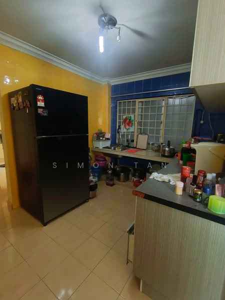 Pangsapuri untuk Dijual di Subang Perdana Goodyear Court 8 - Simon Tan - Kitchen - PropertyGuru.com.my