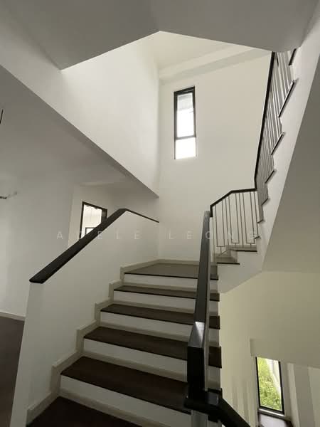 Semi-Detached House for Sale in Bukit Jelutong (Shah Alam) - Adele Leong - PropertyGuru.com.my