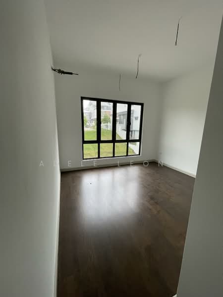 Semi-Detached House for Sale in Bukit Jelutong (Shah Alam) - Adele Leong - PropertyGuru.com.my
