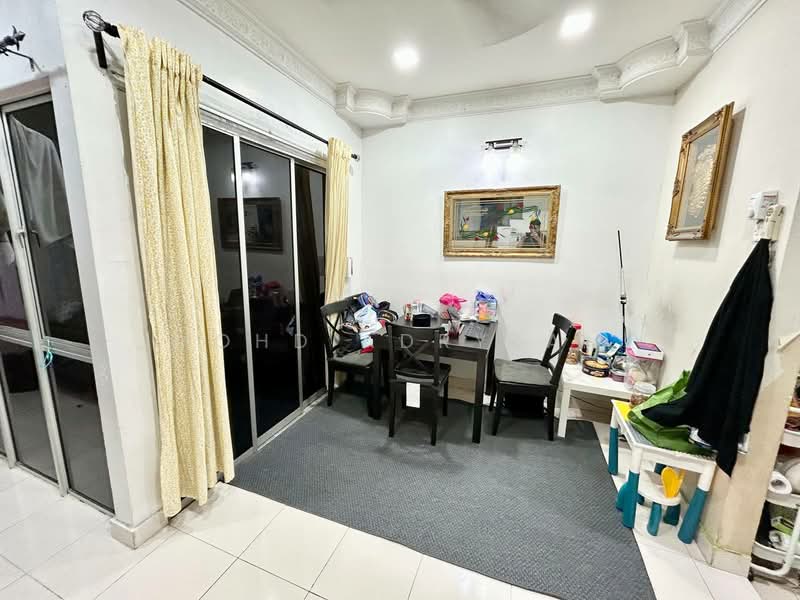 2-storey Terraced House for Sale in Taman Pinggiran Usj (Subang Jaya) - Mohd Adryzam - PropertyGuru.com.my