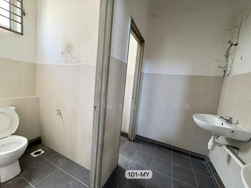 Semi-D Factory for Sale in Taman Sungai Kapar Indah (Kapar) - Yap Chew Ying - PropertyGuru.com.my