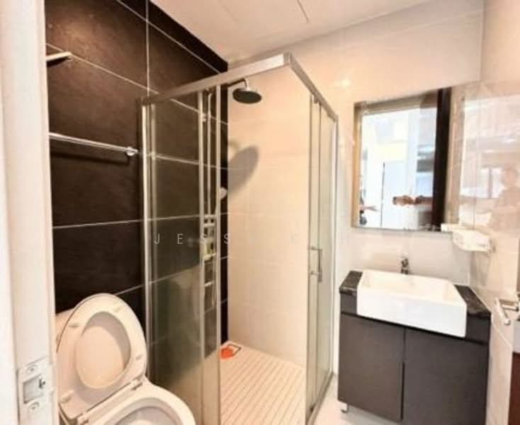 Kondominium untuk Disewa di Lovell @ Country Garden Danga Bay - Jessy Koh - Bathroom - PropertyGuru.com.my