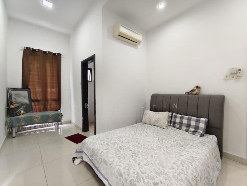 Rumah Teres 3-Tingkat untuk Dijual di Sutera Damansara (Damansara Damai) - Carmen Chin - Bedroom - PropertyGuru.com.my