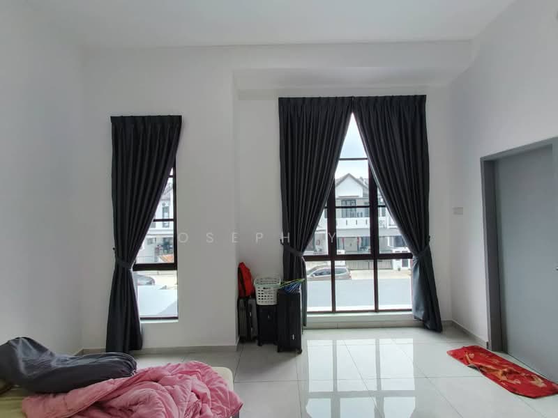 2-storey Terraced House for Rent in Bandar Putra (Kulai) - Joseph Yap - Living Room - PropertyGuru.com.my