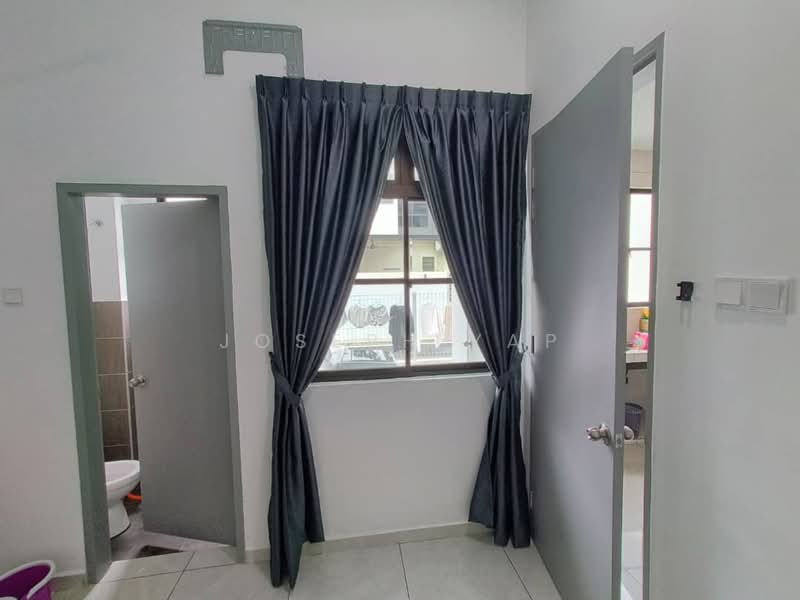 2-storey Terraced House for Rent in Bandar Putra (Kulai) - Joseph Yap - Bathroom - PropertyGuru.com.my