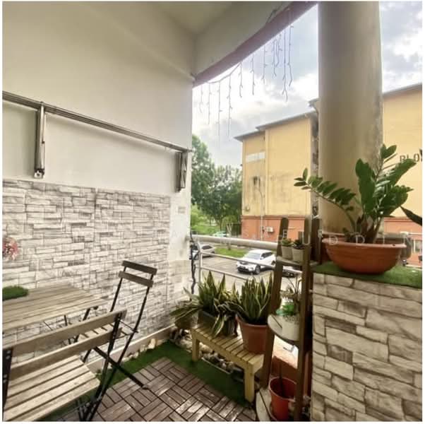 Apartment for Sale at Pangsapuri Merak - Ahamadi Sabir - Balcony - PropertyGuru.com.my