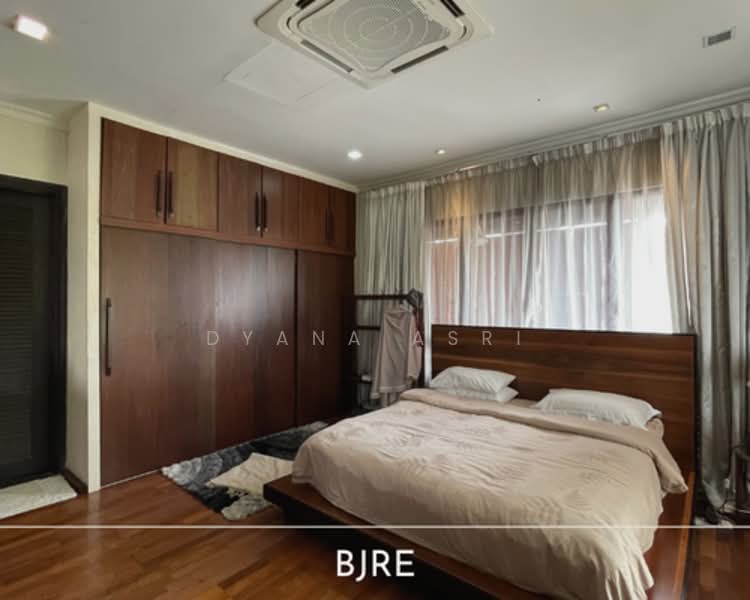 2-storey Terraced House for Sale in Bukit Jelutong (Shah Alam) - Dyana Asri - Bedroom - PropertyGuru.com.my